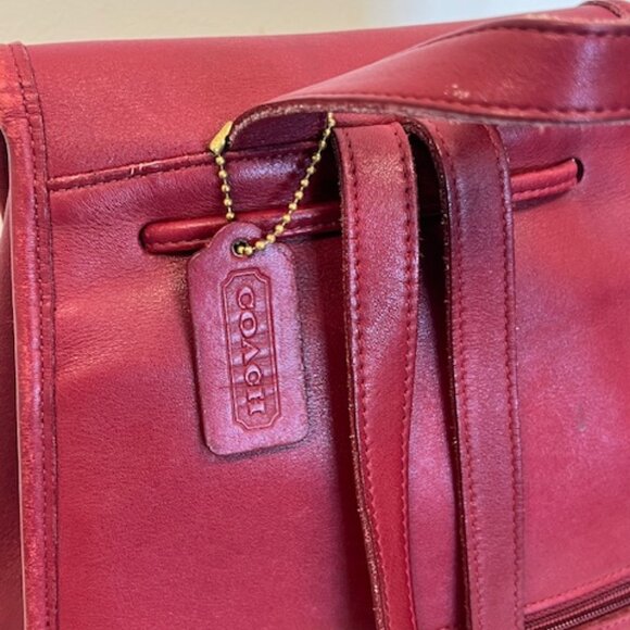 COACH backpack shoulder red color - Picture 4 of 9